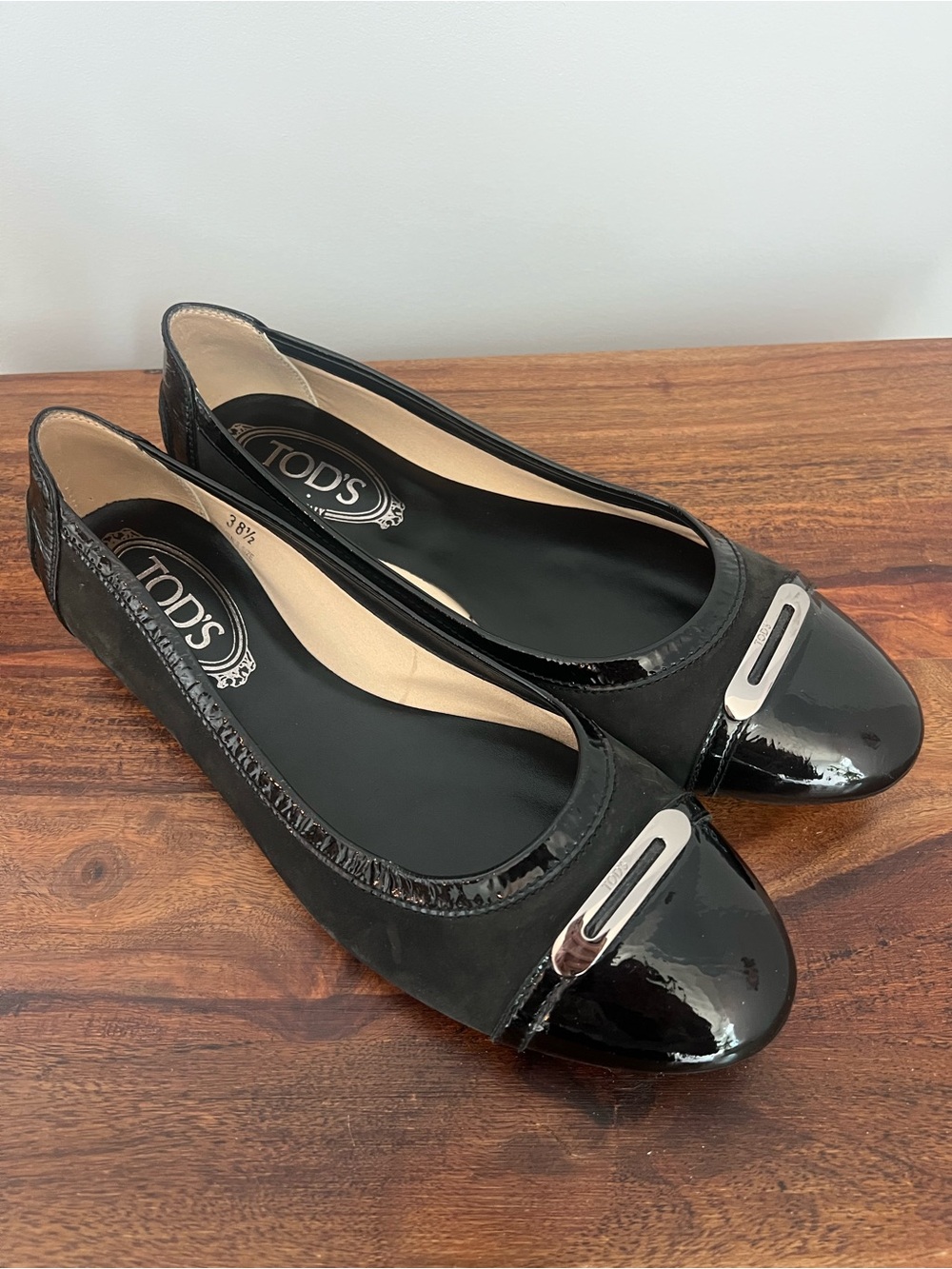 Tod's Black Suede and Patent Leather Cap-Toe Ballet Flats Women’s Shoes Size 8